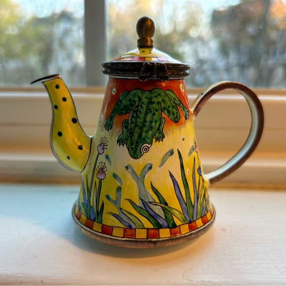 Vintage Kelvin Chen enamel yellow/green frog mini teapot signed Certificate #315 - Picture 6 of 9